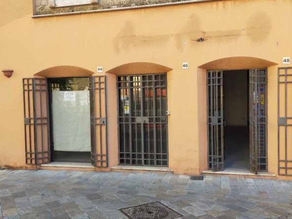 ingresso-locale-via-dell-ospedale-terni